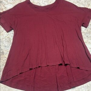 Ava & Viv Maroon Short Sleeve hi,low top